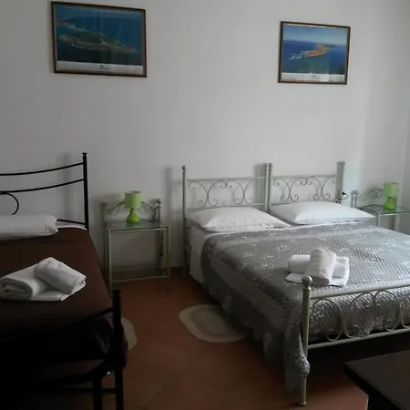 西尼斯雕像旅馆 招待所 4*