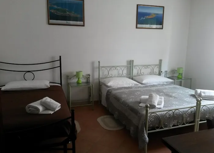 Le Statue Del Sinis Гостевой дом 4*